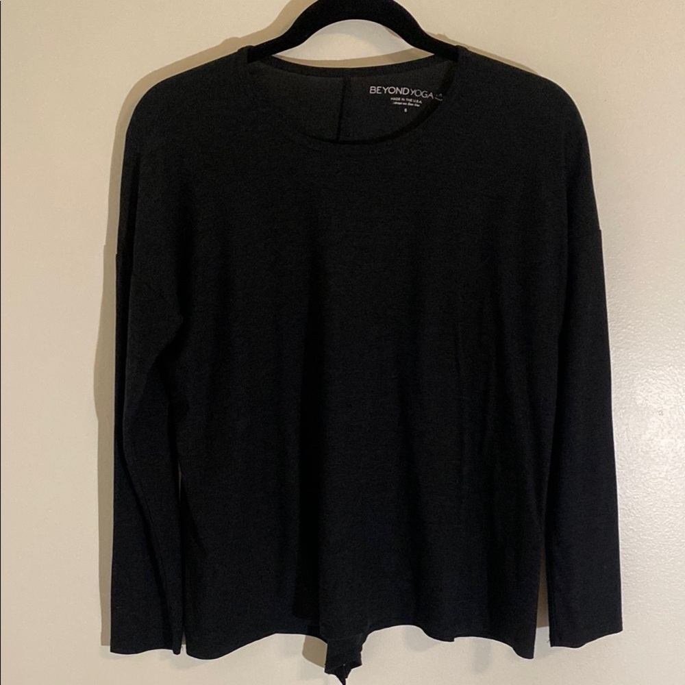 Beyond Yoga Black Draw The Line Pullover Women's Size Small